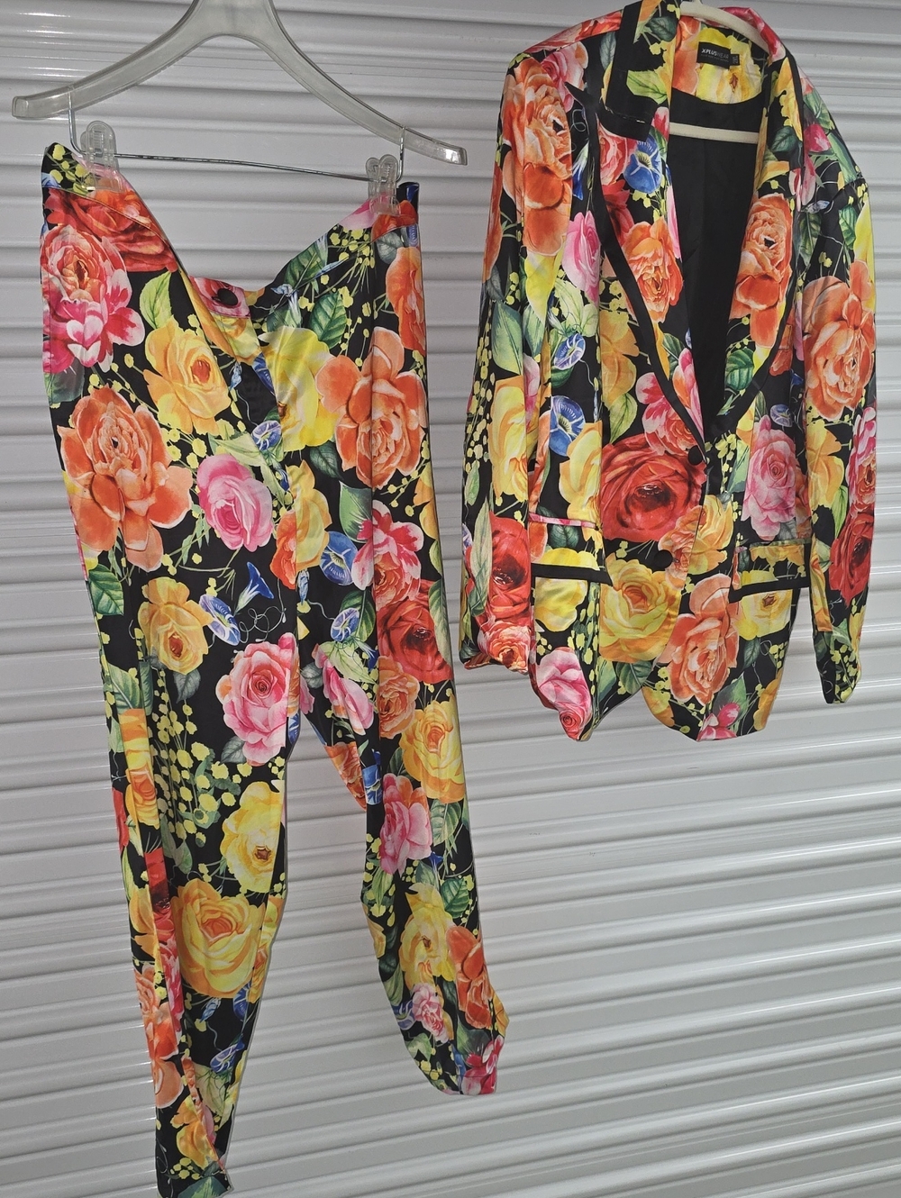Black Floral Women’s Blazer and Matching Pants